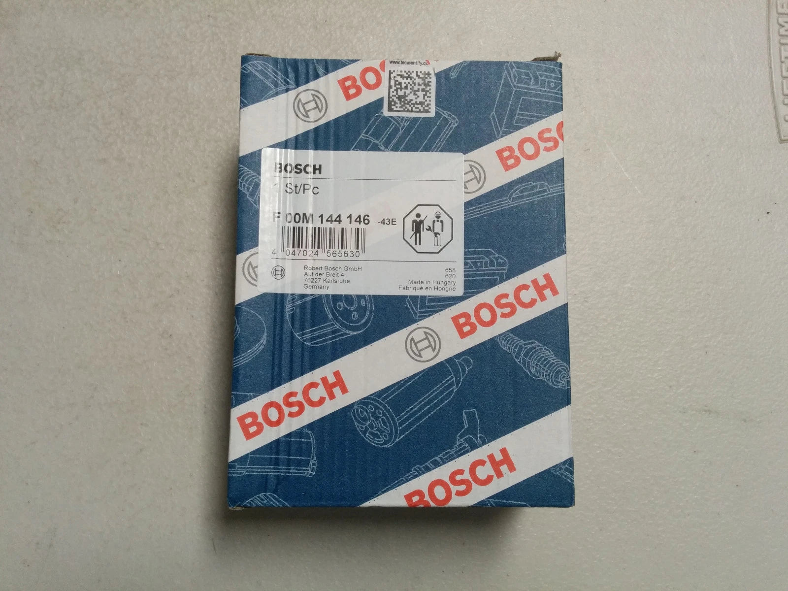 New Bosch OEM Voltage Regulator 012-154-89-02, 12-31-7-523-897, W080-37N